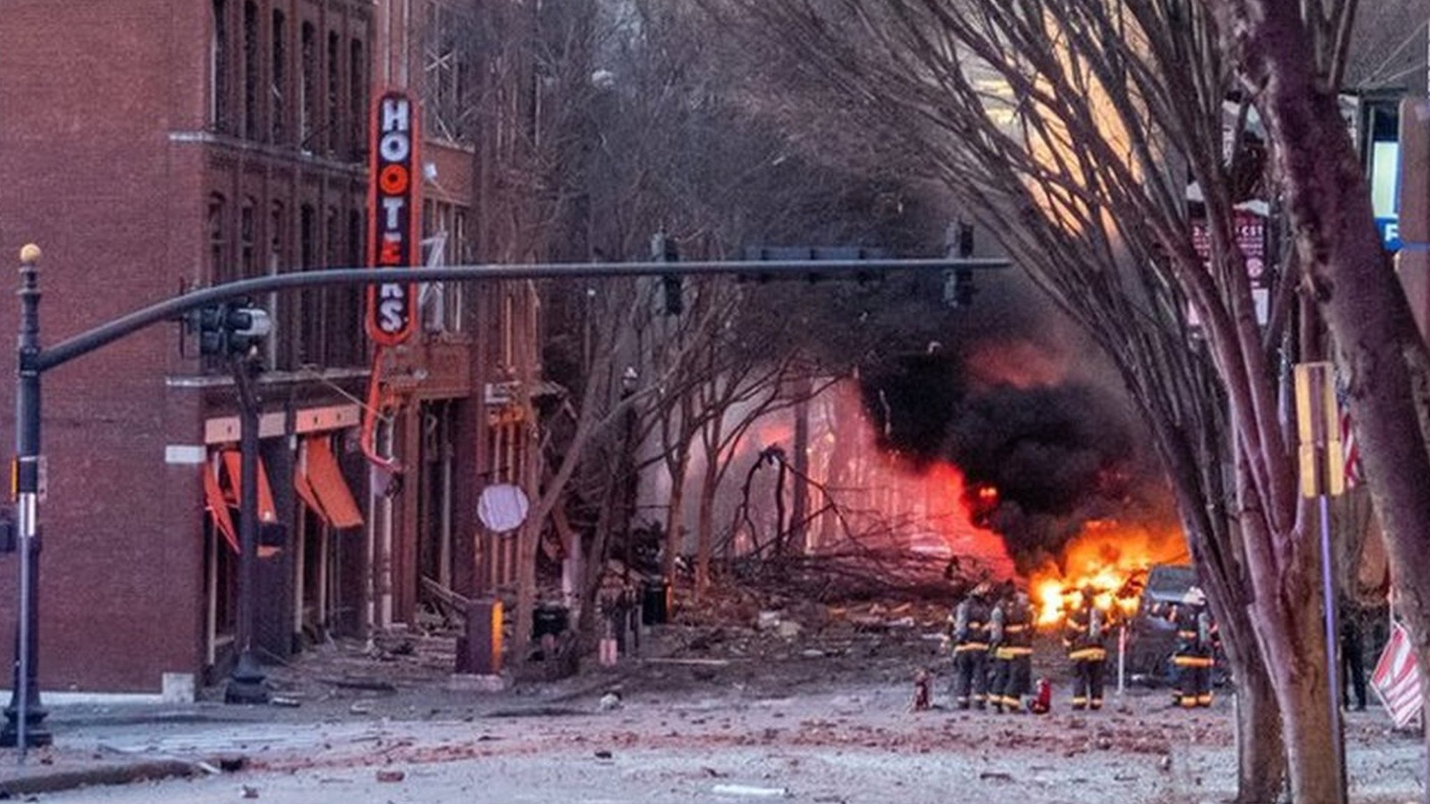 米ナッシュヴィルでキャンピングカー爆発、3人負傷 「意図的行為」と