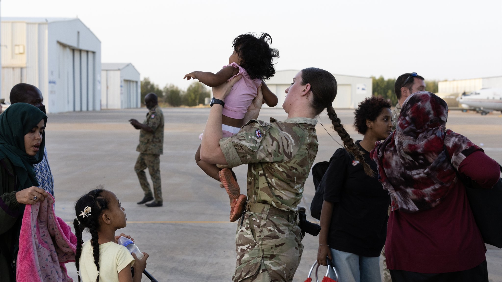 Final UK evacuation flights leave Sudan