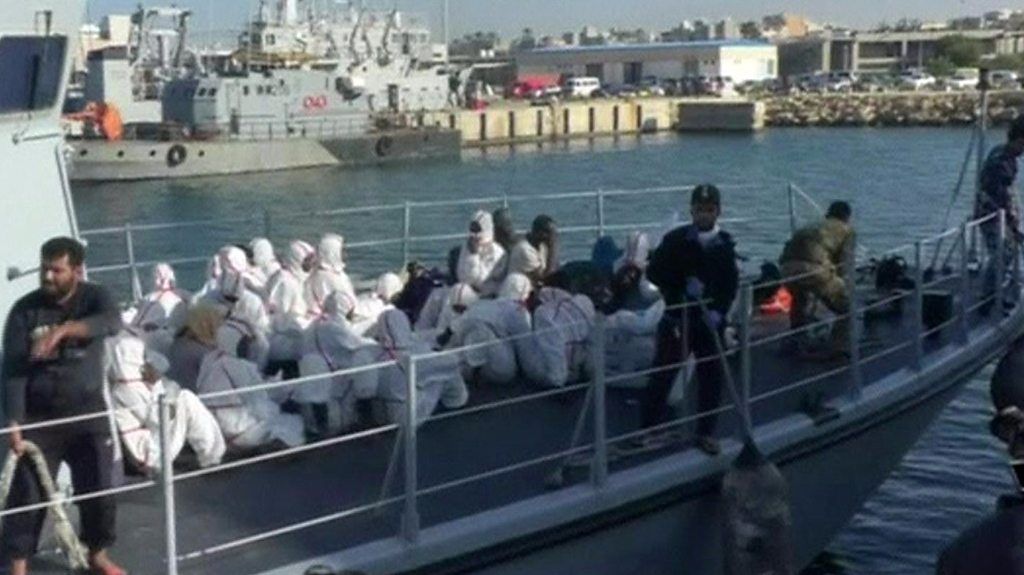Migrants die as boat capsizes off Libya