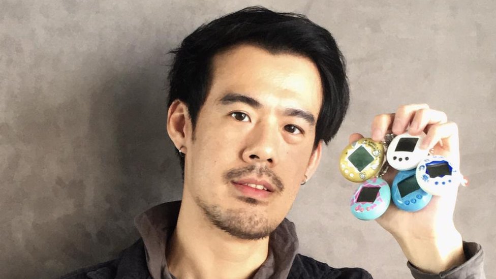 Empresa lança bichinho virtual Tamagotchi para iPhone e Android
