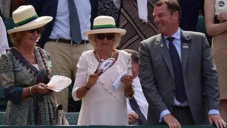 Duchess bags sweaty Murray souvenir