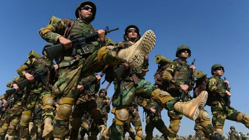 Generais embolsavam salários de 'soldados fantasma' no Afeganistão