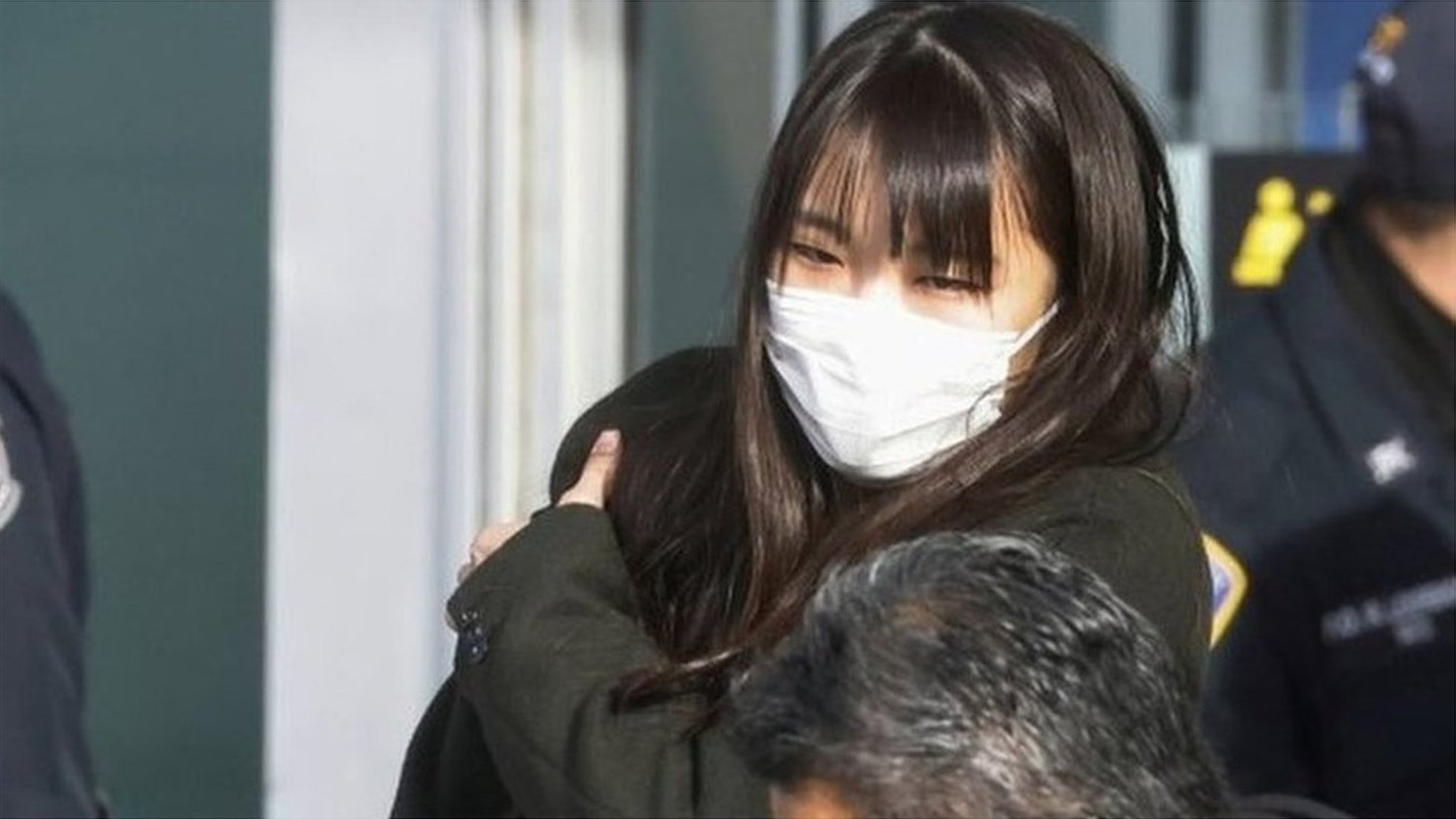 日本の元プリンセス・眞子さん、ニューヨーク到着 新生活へ - BBCニュース