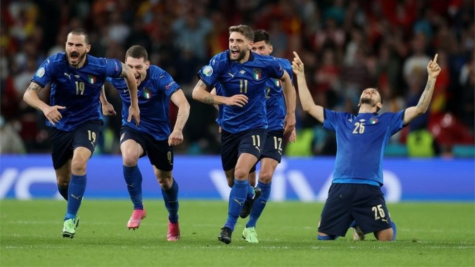 Eurocopa 2020: Italia es finalista al vencer en penaltis - BBC News Mundo