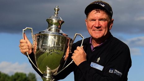 Broadhurst wins on Senior Tour debut