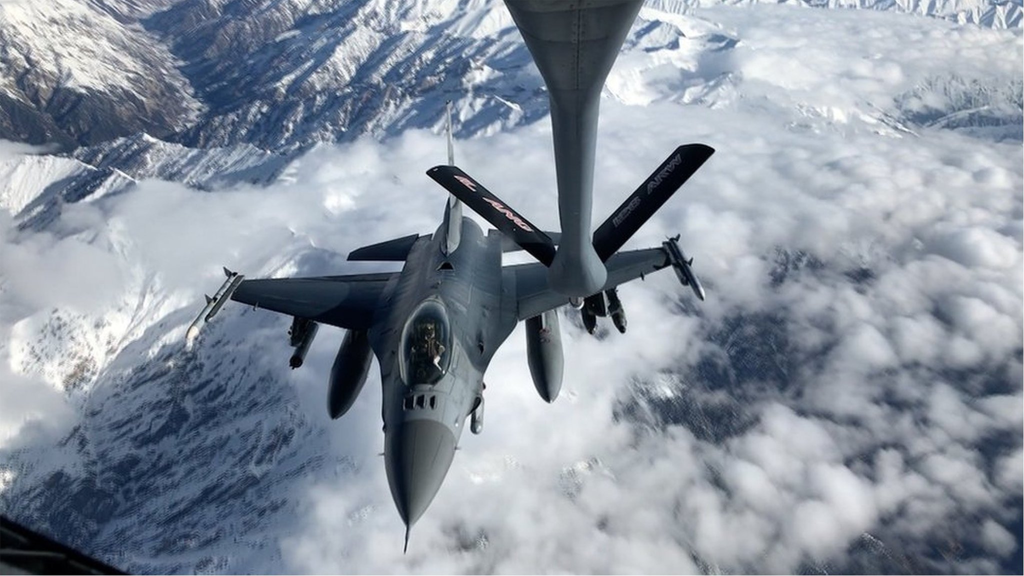 アフガン空爆の民間人死者、3年で4倍以上に＝米研究 - BBCニュース