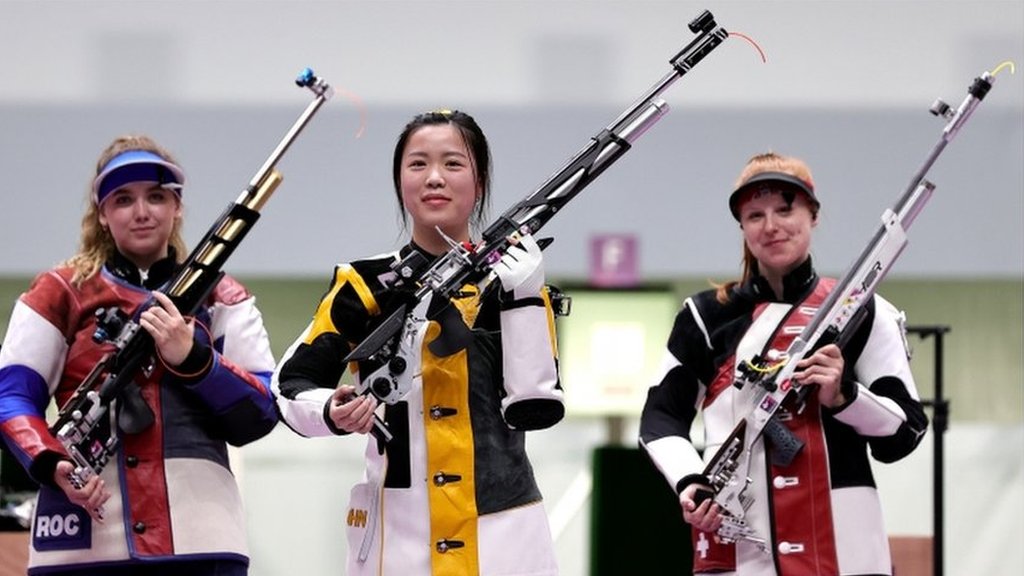 東京五輪】 大会最初の金メダル、中国・楊が獲得 射撃女子 - BBCニュース