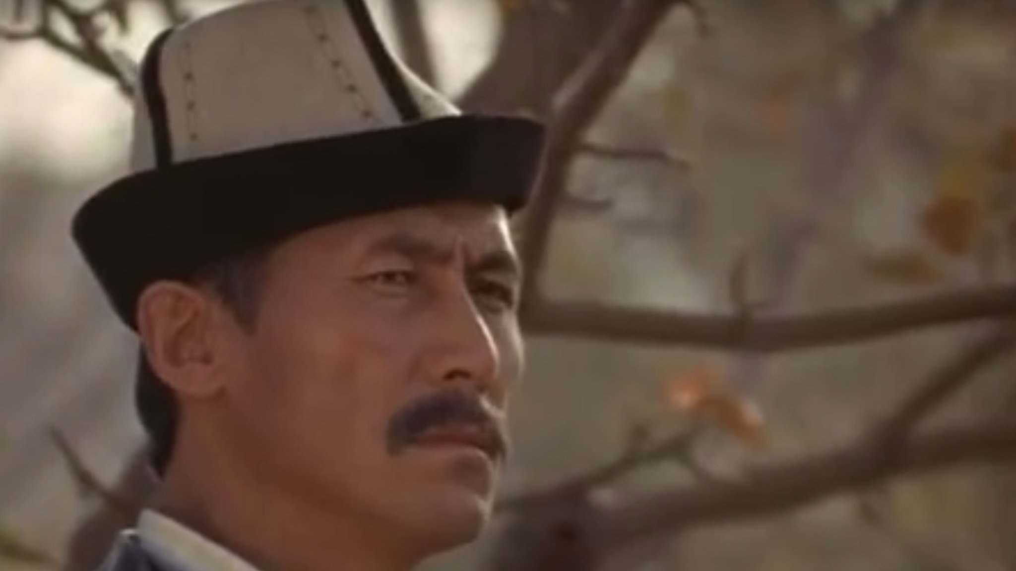 Sevgi bilan qora tanli erkak bilan jinsiy aloqa