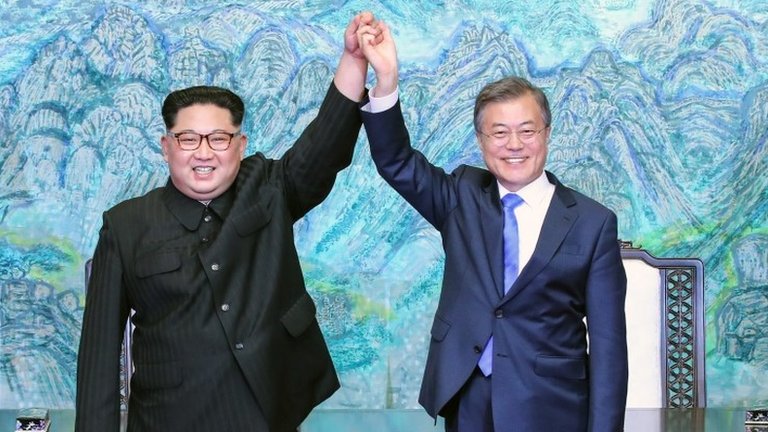 南北首脳会談 北朝鮮メディアは「歴史的」と称賛 - BBCニュース