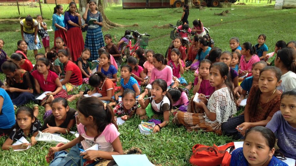 Un grupo de niñas indígenas (Foto cortesía: Vilma Chón)