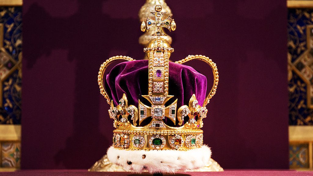 Корона для Снежной королевы из ткани. Мастер-класс
