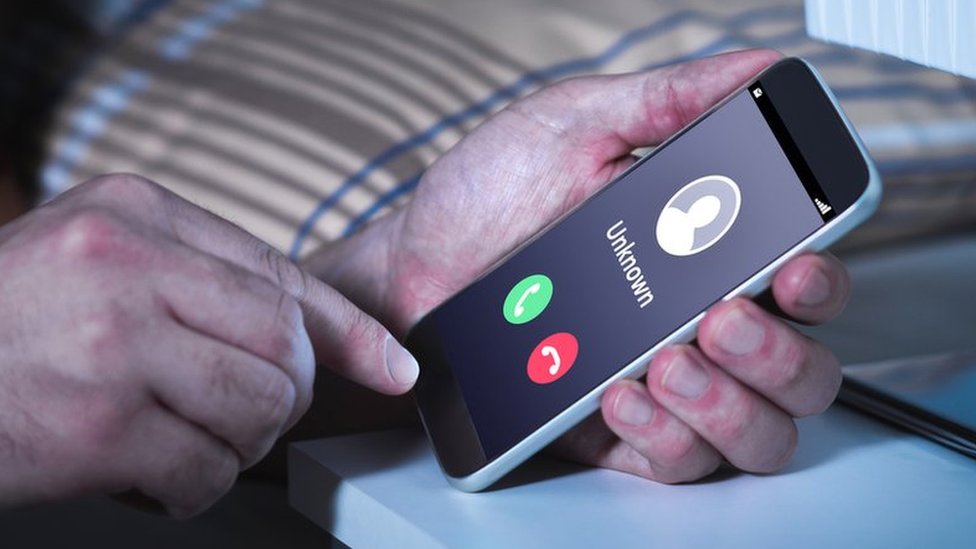 Los teléfonos móviles podrían dejar de escuchar nuestras conversaciones  gracias a esta tecnología