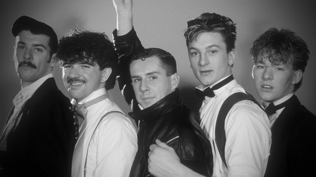 El grupo británico Frankie Goes to Hollywood fue un suceso musical a inicios de 1984. Frankie Goes to Hollywood