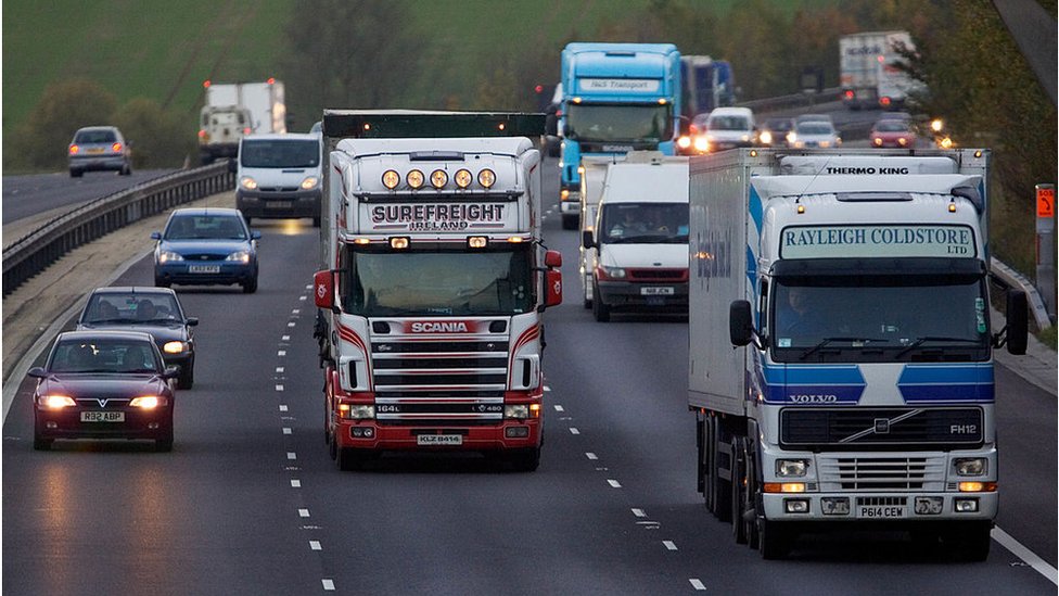 Longer lorries to be allowed on Britain's roads