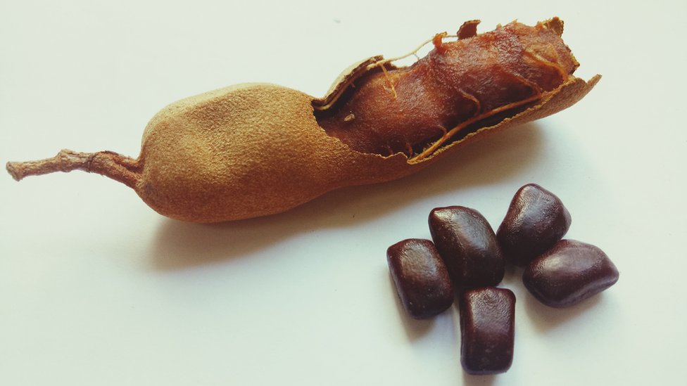 Жетілген жалаңаш сексуалды сұлу