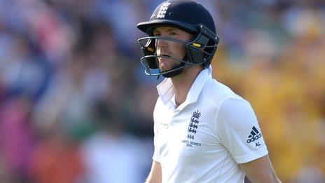 Boycott angry at 'pathetic' batting