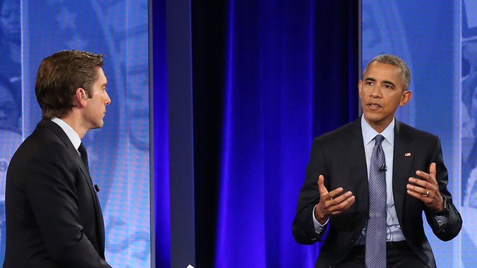 US police shootings: Obama urges unity amid racial tension