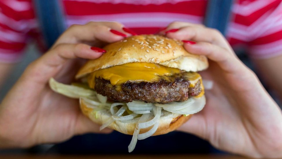 Шаман патшадан маусымдық порно BDSM допты бұзу