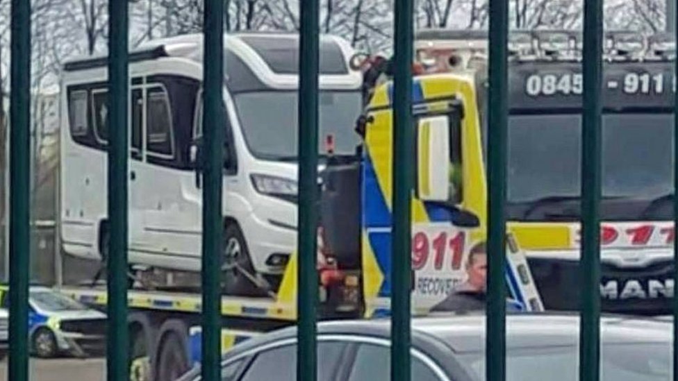 Police tried to stop man filming SNP motorhome