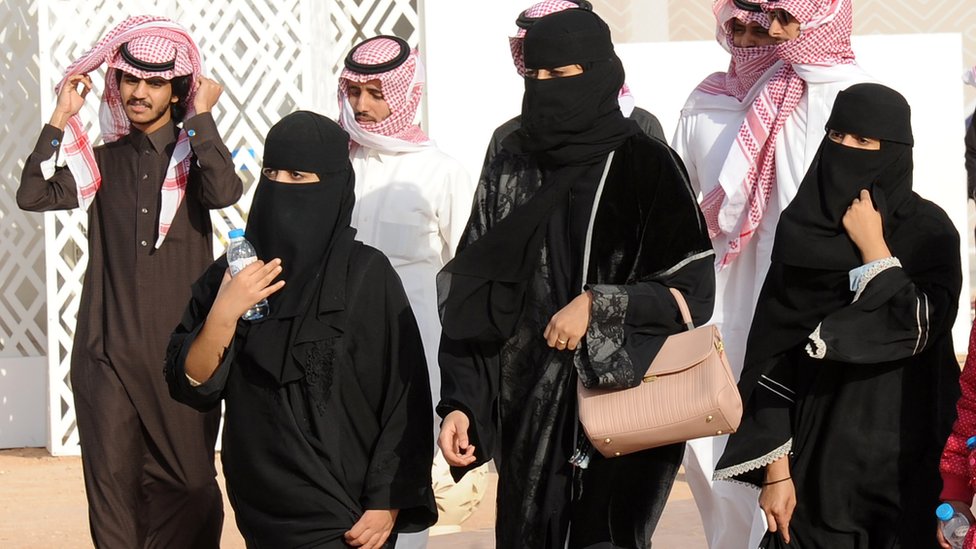 تويتر بنات موسم الرياض