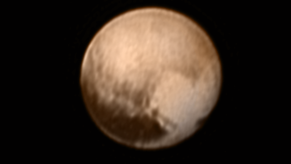 New Horizons snaps Pluto from eight million km - BBC News