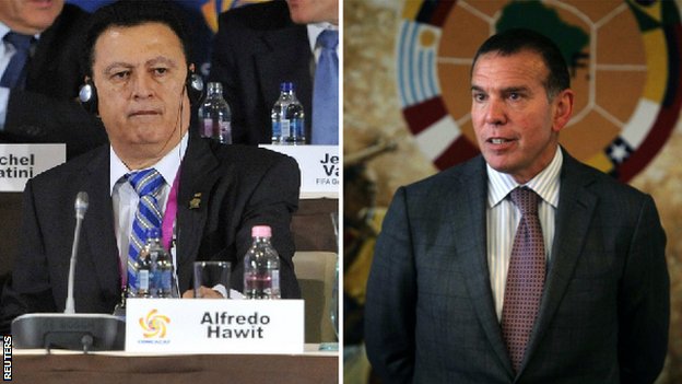 Alfredo Hawit and Conmebol president Juan Angel Napout 