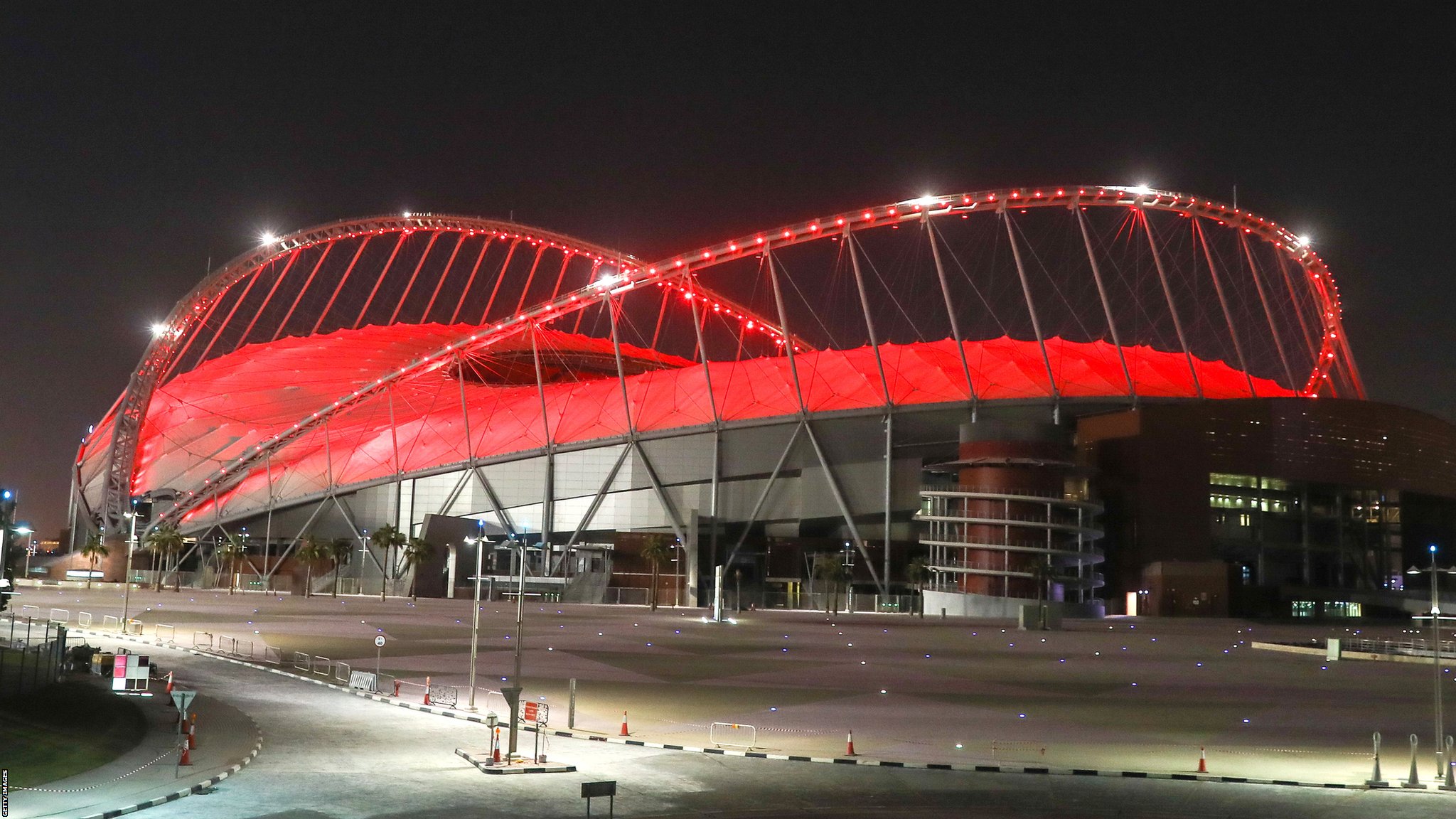 _102731798_khalifastadiumgetty.jpg