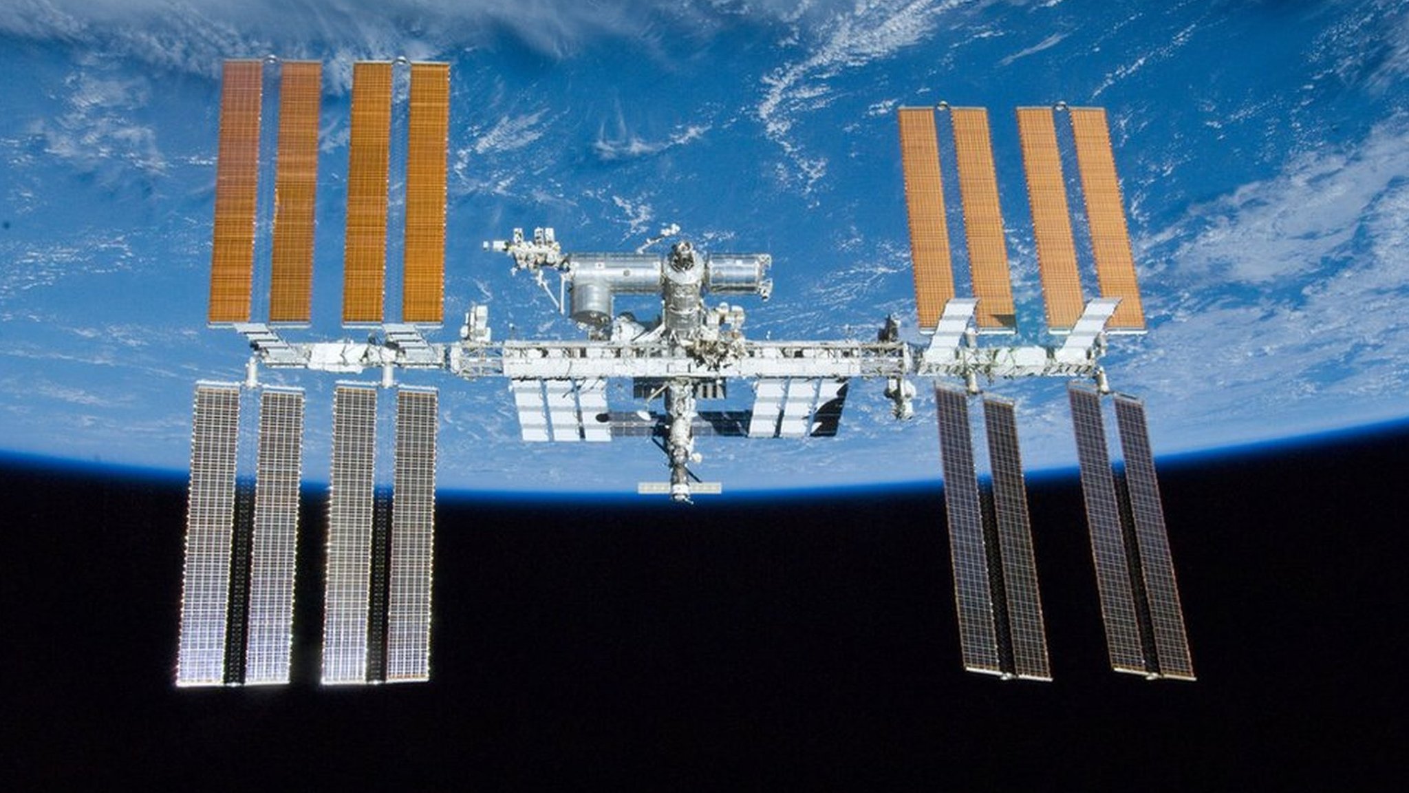 国際宇宙ステーション、「修復不能な」故障の恐れ ロシア関係者が警告