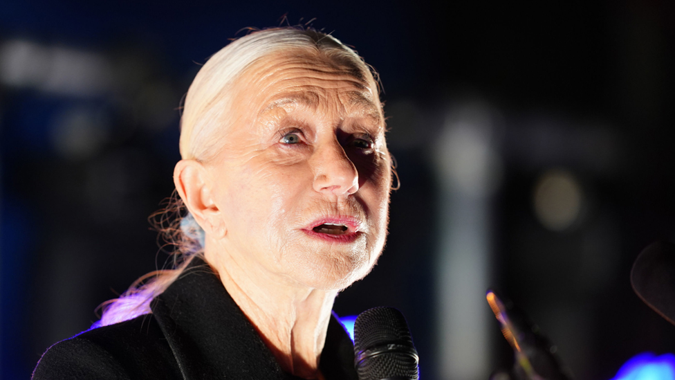 Helen Mirren tears up reciting poem at Ukraine vigil