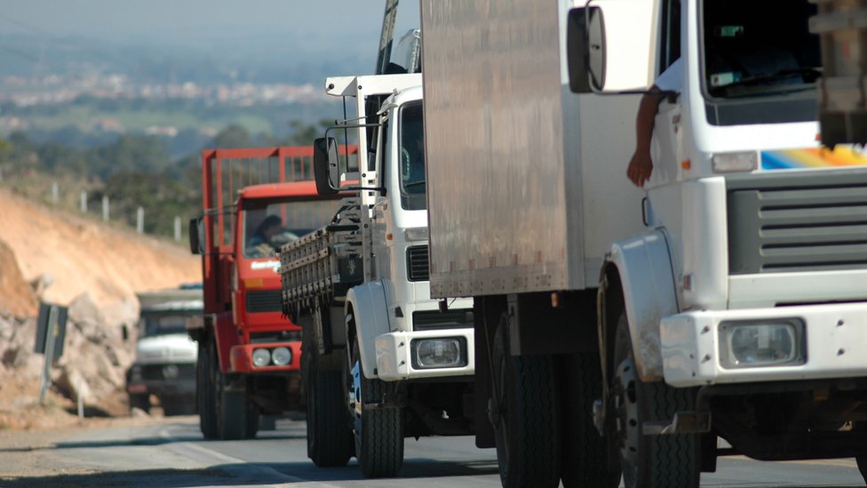 Caminhões no Brasil são velhos e ineficientes”, Mobilidade Estadão