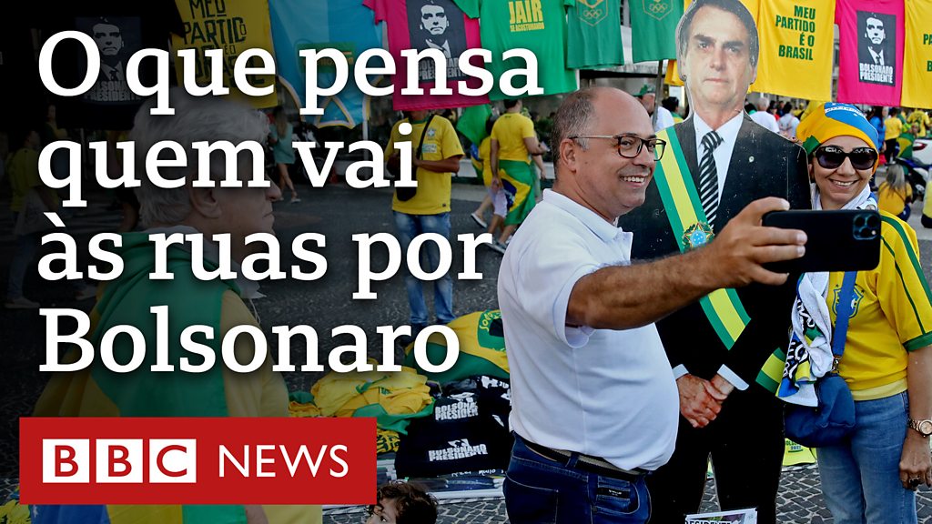 Lizzo diz que bradou 'Fora, Bolsonaro' sem saber quem era o presidente