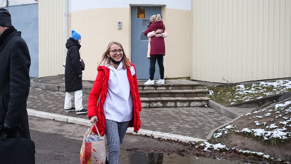 Сын ебет маму против воли