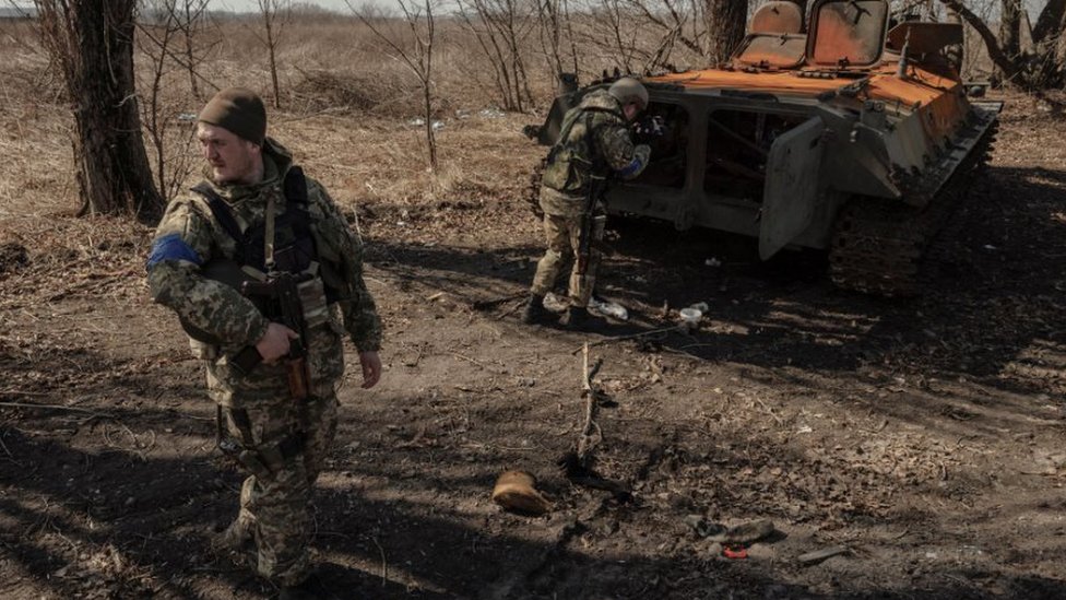 Rus uy qurilishi jinsiy aloqa Ikki marta ketma-ket jinsiy aloqa