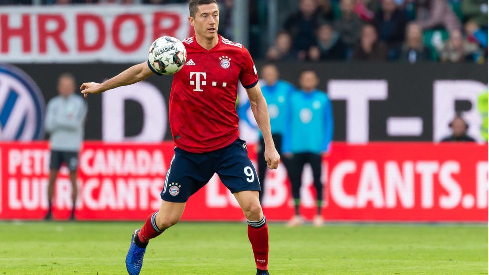 Allemagne : un doublé de Lewandowski sauve le Bayern