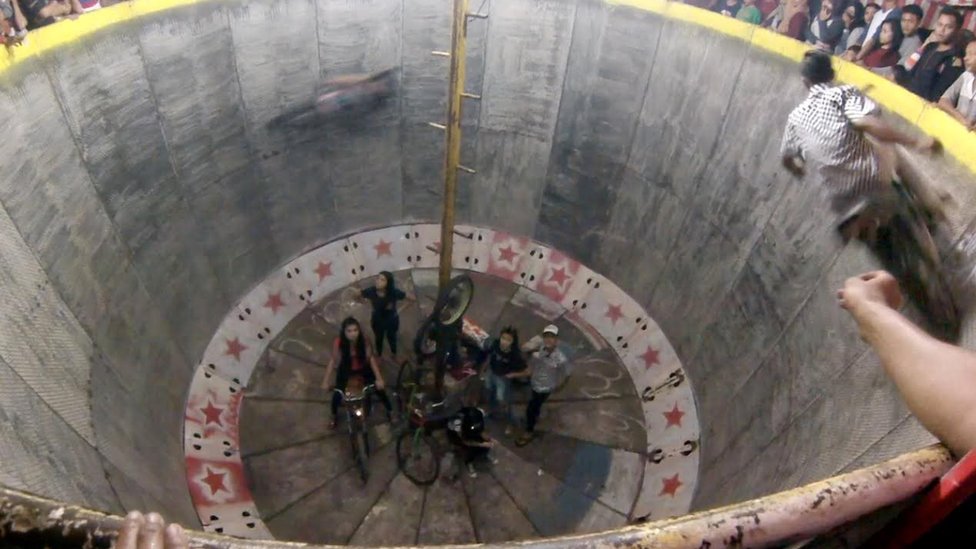 Porno bilan ogizda BBW