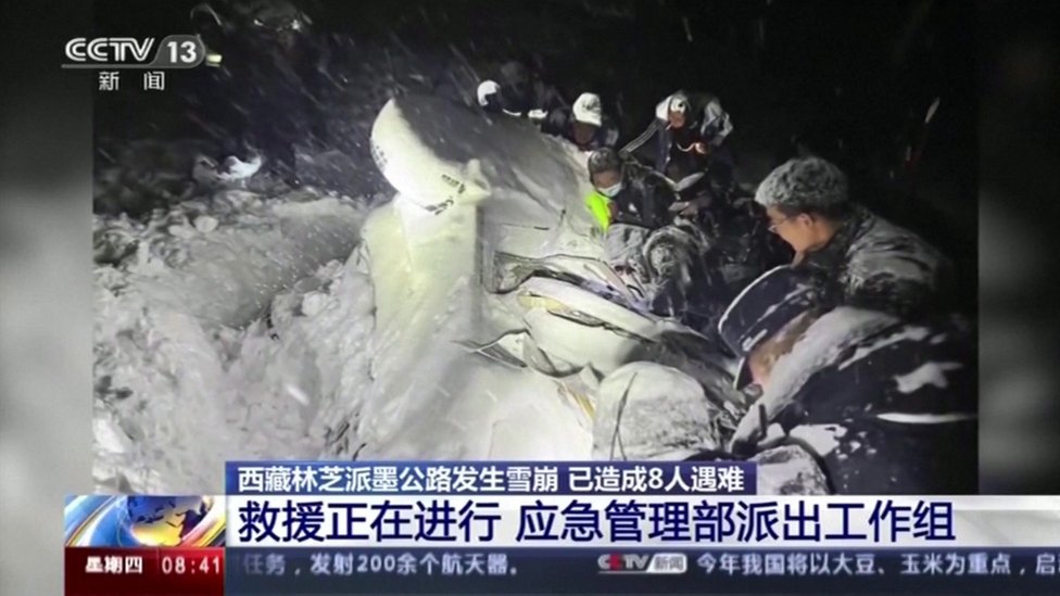 Tibet avalanche kills at least eight people on highway