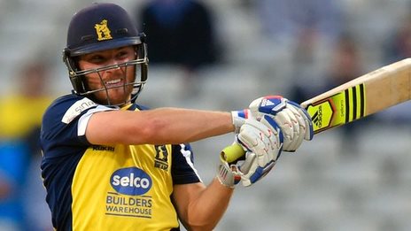 Holders Bears into T20 semi-finals
