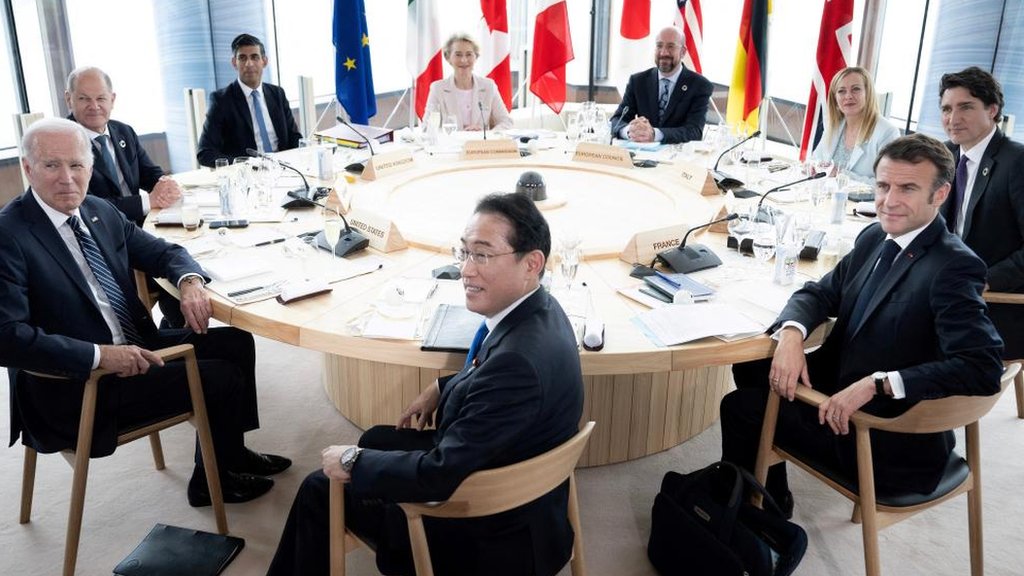 G7首脳、原爆資料館を視察し慰霊碑に献花 ゼレンスキー氏も来日し会議