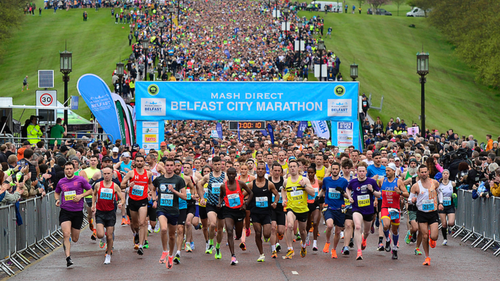 Thousands complete Belfast City Marathon