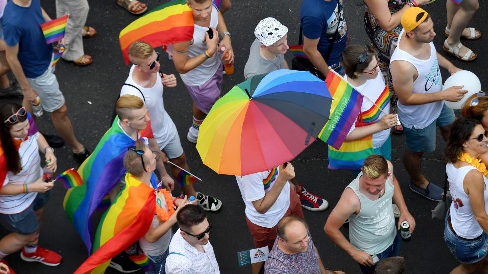 Srbija gay oglasi GAY SMS