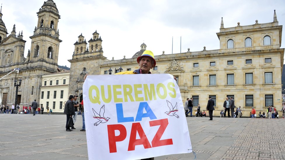 Колумбийский сенат поддержал новый договор о мире с ФАРК