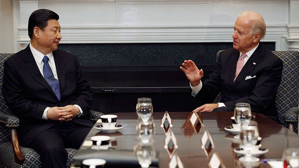 Biden y Xi: cruce de señalamientos en la primera llamada de los presidentes de EE.UU. y China - BBC News Mundo