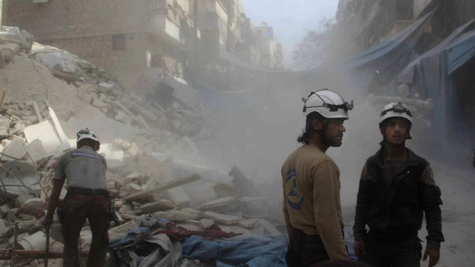 تعرضت حلب لدمار كبير جراء القصف الجوي الروسي