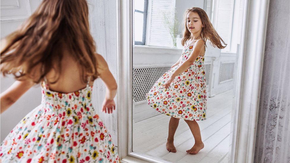 A menina considerada a mais bonita do mundo cresceu!, fotos de meninas  bonitas 