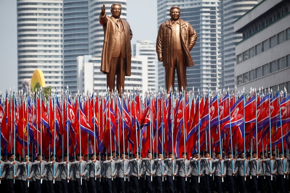 احتفال كوريا الشمالية بالذكرى 105 لميلاد مؤسس الدولة كيم إل سونغ