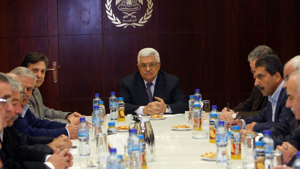 محمود عباس في اجتماع اللجنة التنفيذية لفتح
