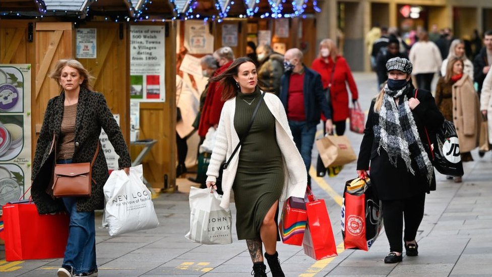 Fewer people using high street shops after Covid