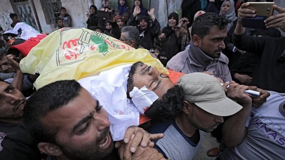 تشييع جثامين الضحايا الفلسطينيين