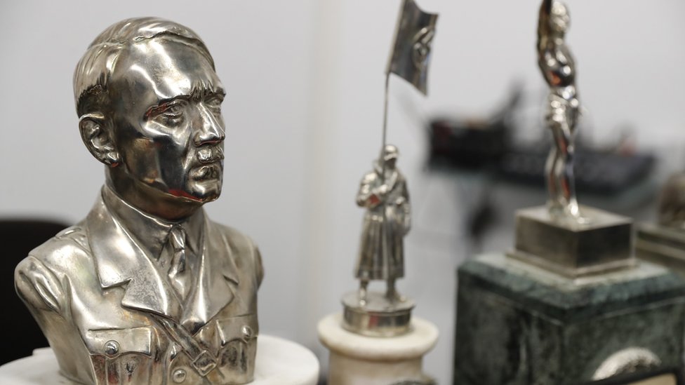 Busto de Adolfo Hitler