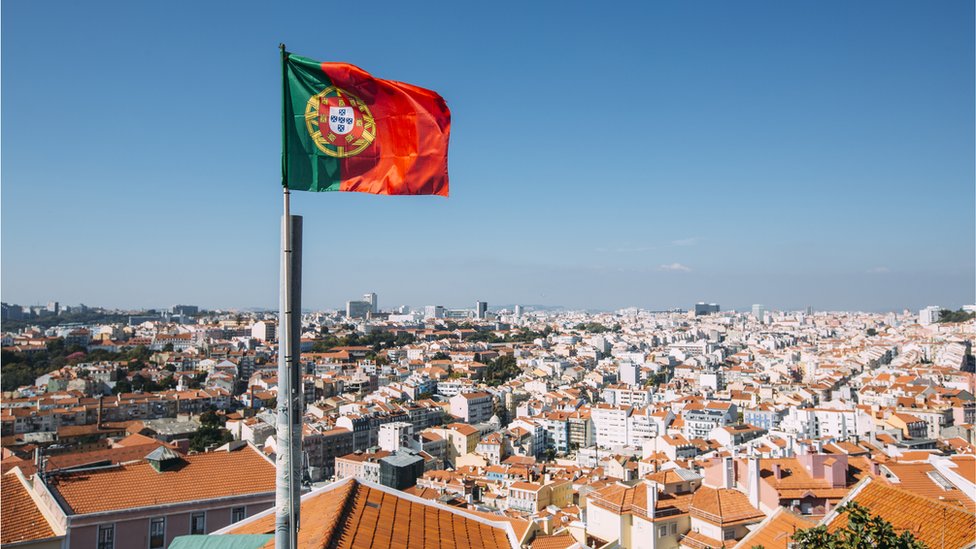 Influencer é acusado de racismo e causa revolta em fãs com vídeo ao lado de  torcedor chinês no Catar, Notícias